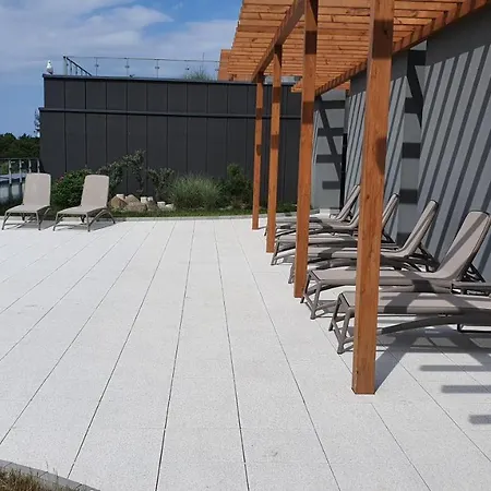 Apartament Baltyk Nadmorskie Tarasy Z Parkingiem Kolobrzeg Exterior photo