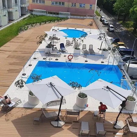 Apartament Baltyk Nadmorskie Tarasy Z Parkingiem Kolobrzeg Exterior photo